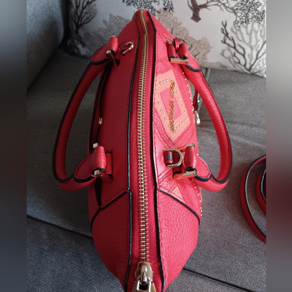 EUC Michael Kors Riley SATCHEL - Picture 10 of 15